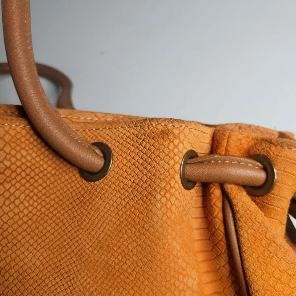 Sundance Orange Snakeskin Embossed‎ Leather Shoulder Bag Made in Italy Boho Hobo